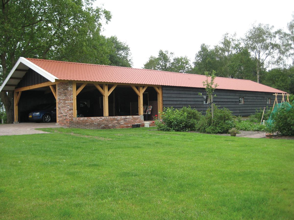 DC400 Tile Effect PIR Panel application showcase 1